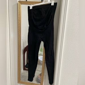 Blanqi Everyday maternity black leggings